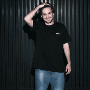 KOSZULKA FIND YOUR OWN SPLENDOR BLACK